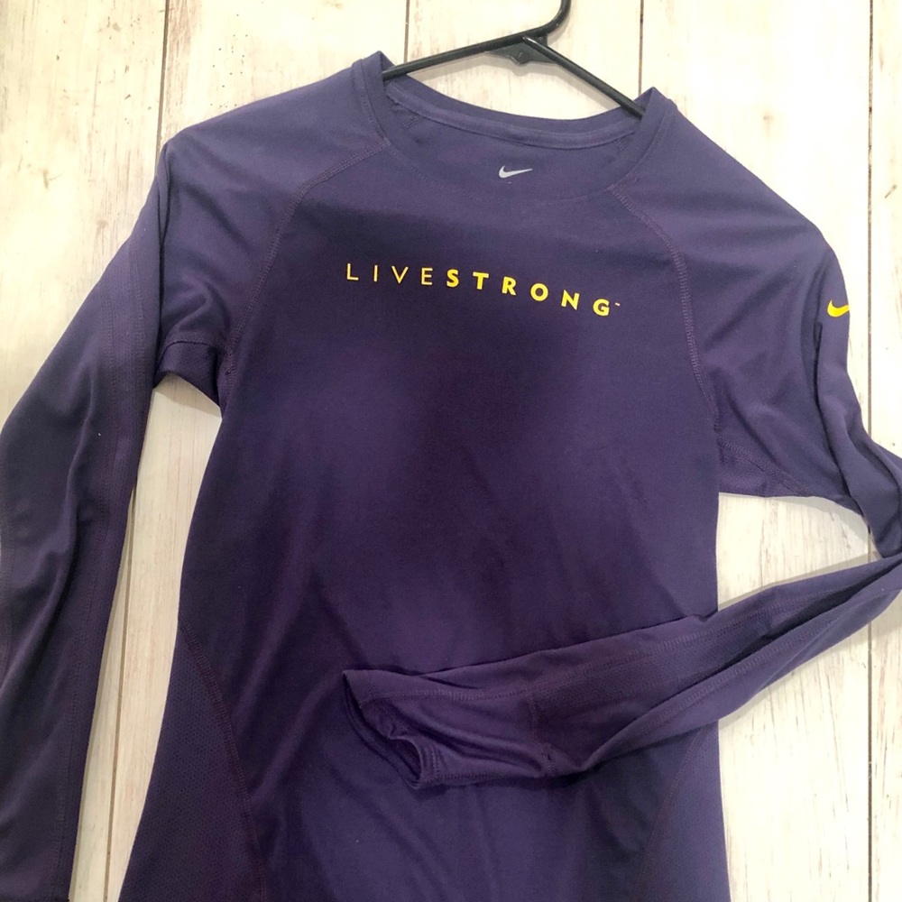 Nike dry fit top